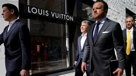 louis vuitton uae salary|louis vuitton careers dubai.